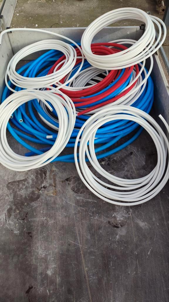 Groot lot alupex buizen 16x2 en 20x2 meer dan 200m, Doe-het-zelf en Bouw, Buizen en Afvoer, Nieuw, Ophalen
