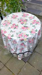 Table ronde cabaret début siècle, Jardin & Terrasse, Enlèvement, Métal