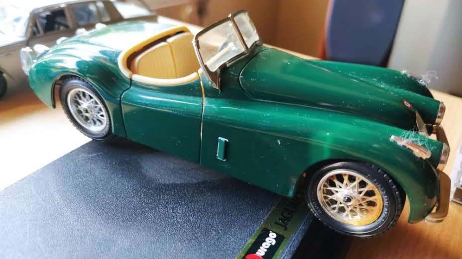 JAGUAR XK 120, 1948, roadster, burago, 1:24 MINT, Ophalen of Verzenden, Zo goed als nieuw, Auto, Burago
