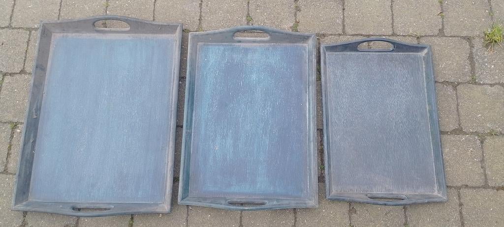 3 dienschalen in geverfd hout, Ophalen