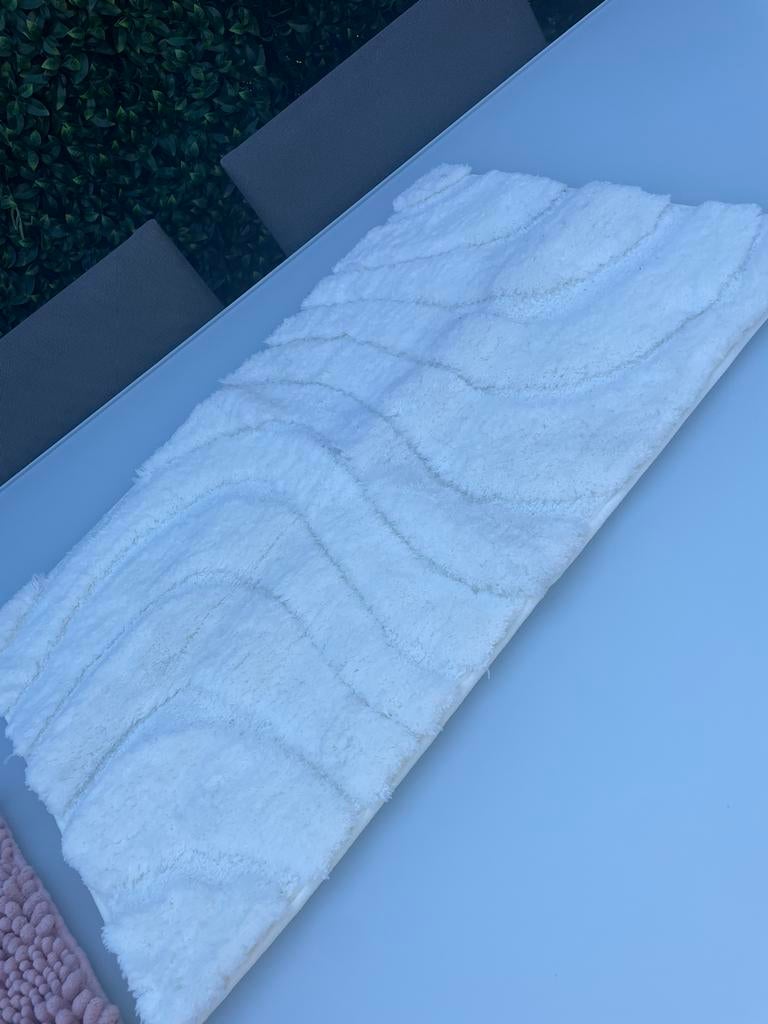 Tapis de bain blanc, Maison & Meubles, Enlèvement, Comme neuf, Blanc, Tapis de bain