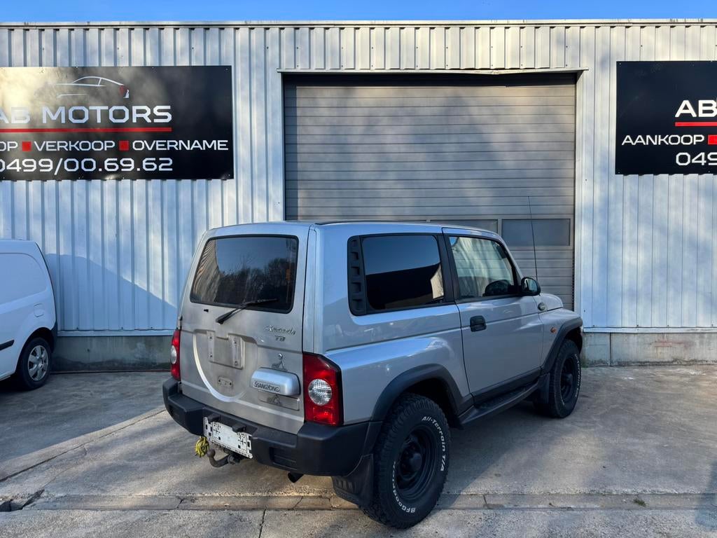 SsangYong Korando 2.3TD 4x4 Lichte vracht!, Auto's, Korando, Bedrijf, Diesel, 4x4