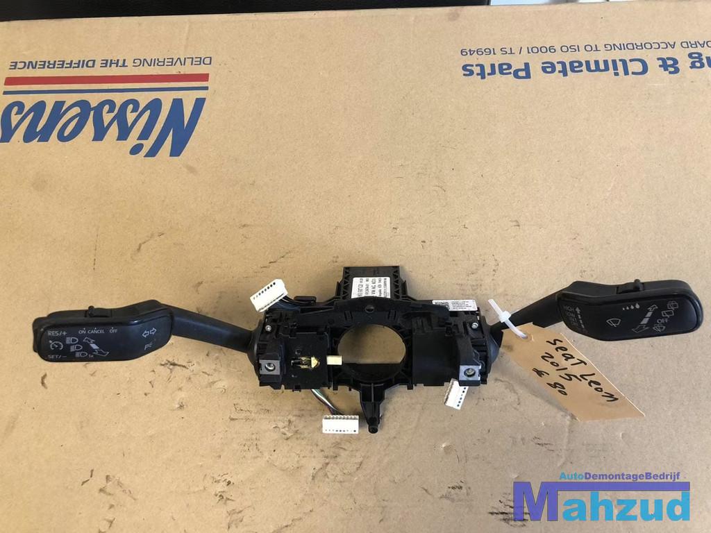 Seat Leon combischakelaar cruise Control 5Q0953507GD, Autos : Pièces & Accessoires, Autovia A-2, Km 585 585
08760  Martorell, ES