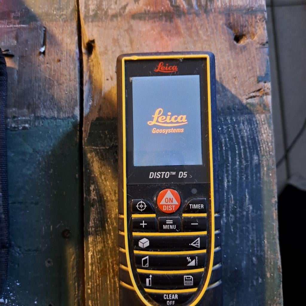 Télémètre numérique Leica D5, Enlèvement