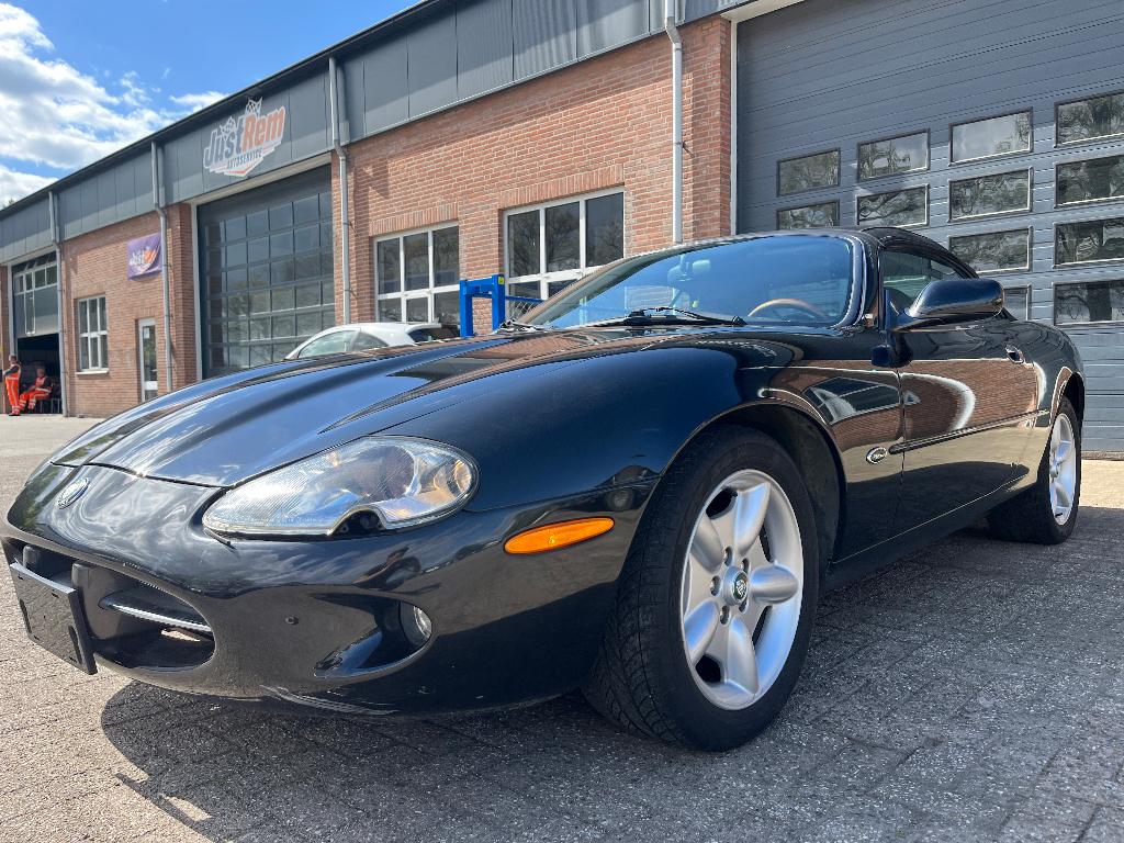 Jaguar XK8 convertible 1997, Auto's, Jaguar, Bedrijf, Te koop, XK, Benzine, Cabriolet, 2 deurs, Automaat, Zwart, Zwart, Leder