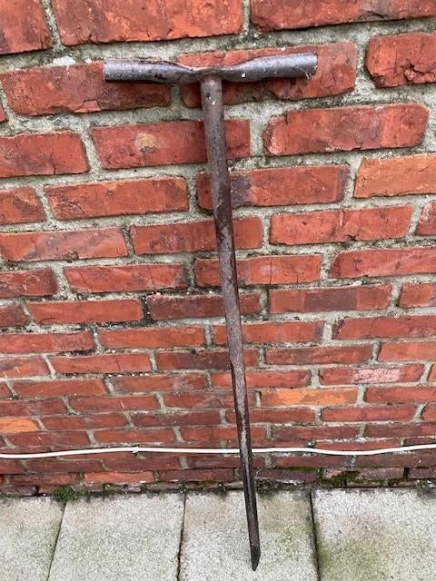 piquet de jardin en métal, Enlèvement