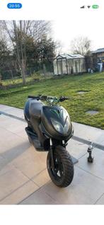 Yasuni uitlaat A klasse papieren +keeway scooter, Fietsen en Brommers, Scooters | Piaggio, Ophalen, Gebruikt, Overige modellen