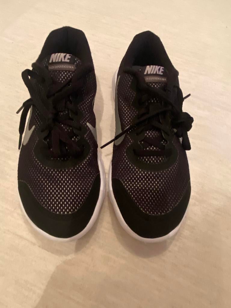 Nike sport schoenen, Ophalen of Verzenden, Gebruikt, Nike