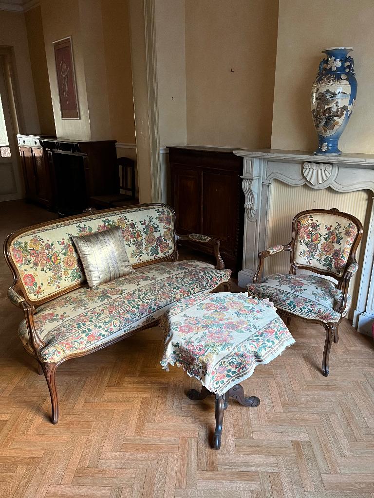 Zetels in Louis XV stijl, Ophalen