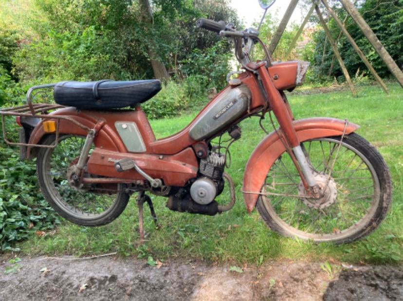 Bromfiets motobecane AV89, 50 cc, Fietsen en Brommers, Brommers | Oldtimers, Klasse B (45 km/u), 50 cc, Ophalen, Overige merken