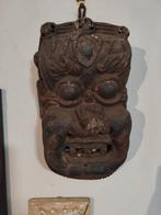 Masque traditionnel pour cérémonie bouddhisme tibétain