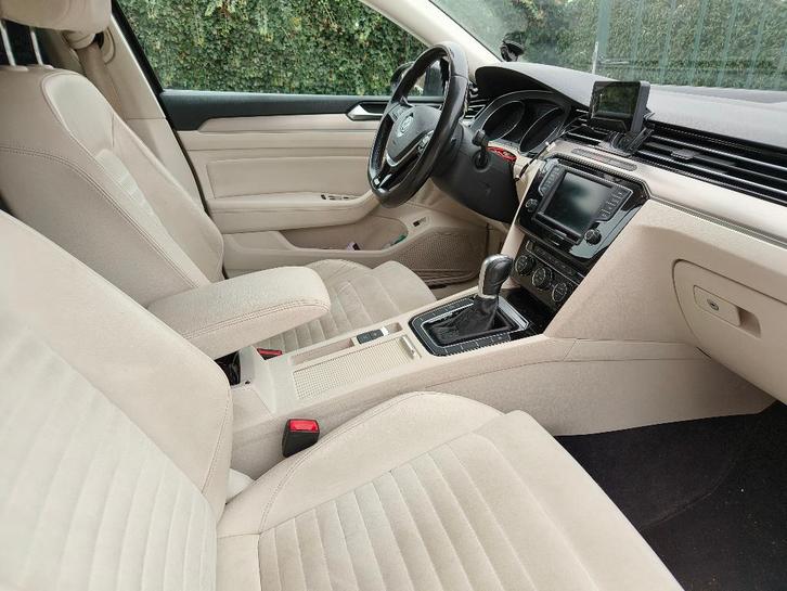 Volkswagen Passat Highline 1.6 stationwagen, Auto's, Volkswagen, Particulier, Passat, Trekhaak, Diesel, Euro 6, Break, 5 deurs