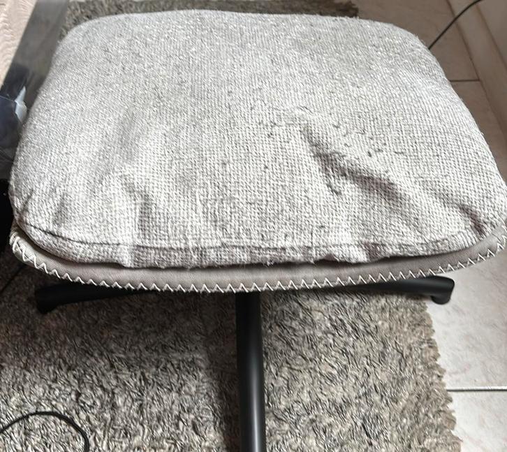 Fauteuil en pouffe te koop, Maison & Meubles, Canapés | Repose-pieds & Poufs, Comme neuf, Enlèvement