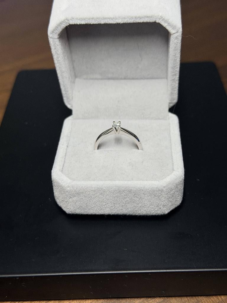 Bague Neuve Diamant Naturels 0,14 ct OR18K + Certificat, Bijoux, Sacs & Beauté, Bagues, Neuf, Plus petit que 17, Or, Enlèvement