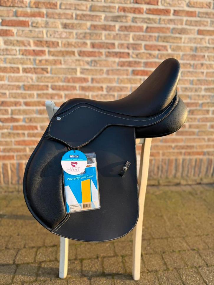 Nieuw wintec springzadel, Animaux & Accessoires, Chevaux & Poneys | Selles, Comme neuf, Enlèvement ou Envoi