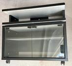 In ruil voor een doos koekjes: zwart televisiekastje TV, Ophalen, Glas