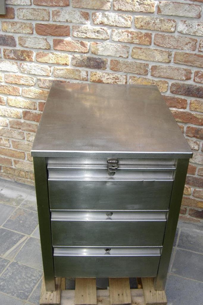 Desserte en inox 3 tiroirs  Largeur 50 / P 65 / Hauteur 68, Enlèvement