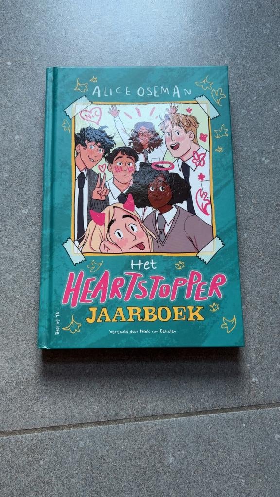 Heartstopper jaarboek - Alice Oseman (NL), Verzenden, Zo goed als nieuw