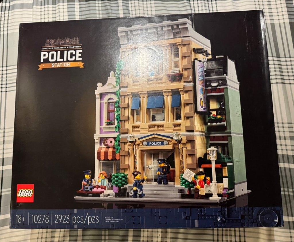 LEGO 10278 Police Station Modular, Ophalen, Lego, Zo goed als nieuw, Compleet