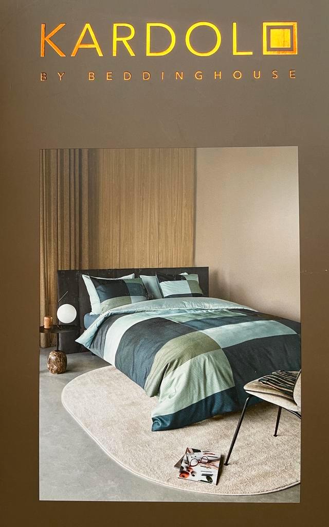 Dekbed Kardol Aspiration Green 240x200/220 met kussenslopen, Huis en Inrichting, Slaapkamer | Boxsprings, Zo goed als nieuw, Overige maten