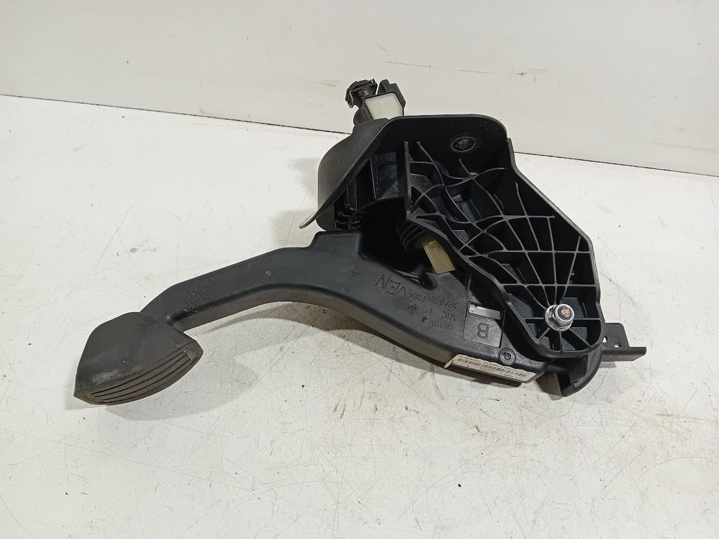 Rempedaal Peugeot 308, Onderdelen@venauto.nl, Van der Ven Autorecycling B.V., Gebruikt, Ettenseweg 76, 4706 PB Roosendaal, The Netherlands