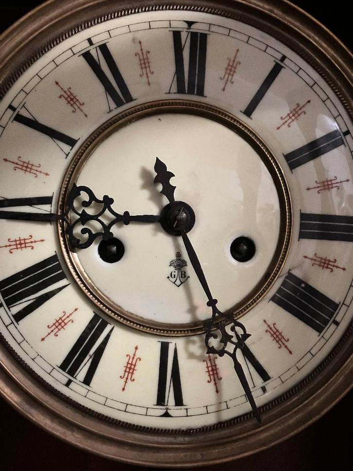 Ancienne horloge murale Gustav Becker., Antiquités & Art, Antiquités | Horloges, Enlèvement