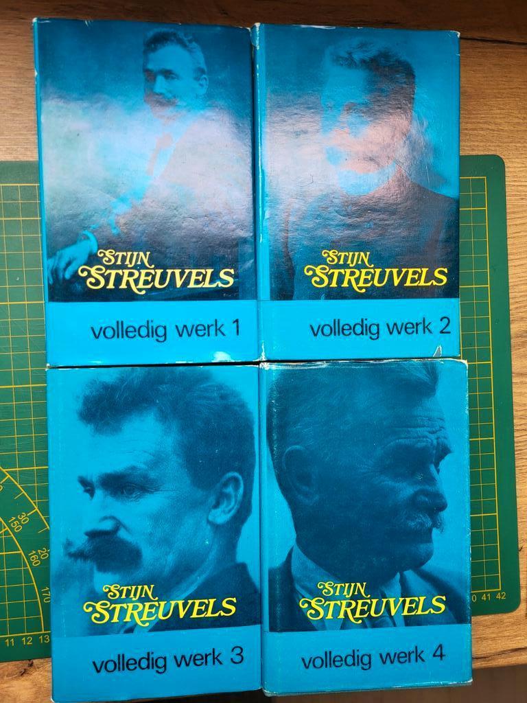 Stijn Streuvels- volledig werk - 4delig, Enlèvement ou Envoi, Utilisé