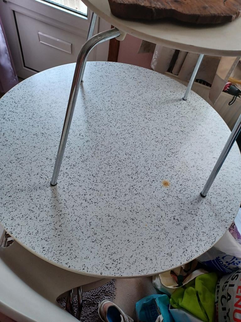 Table 90 diamètre + 4 chaises blanches, Maison & Meubles, Chaises, Bois, Enlèvement, Utilisé, Blanc