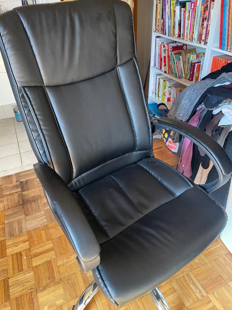 Chaise/Fauteuil de bureau en simili cuir noir, Maison & Meubles, Chaises de bureau, Utilisé, Chaise de bureau, Noir, Enlèvement