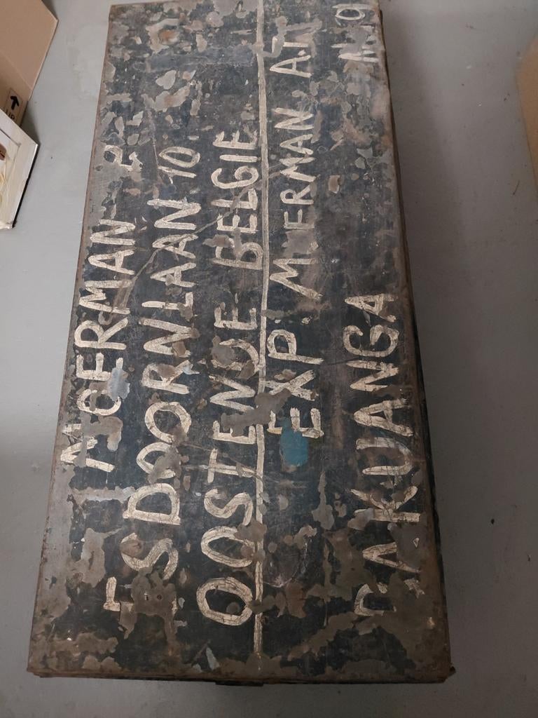 Transportkist voor overtocht van België naar Congo, Ophalen