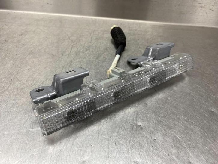 FEU STOP CENTRAL ARRIERE Toyota Auris (E15), Autos : Pièces & Accessoires, Éclairage, Toyota, Utilisé