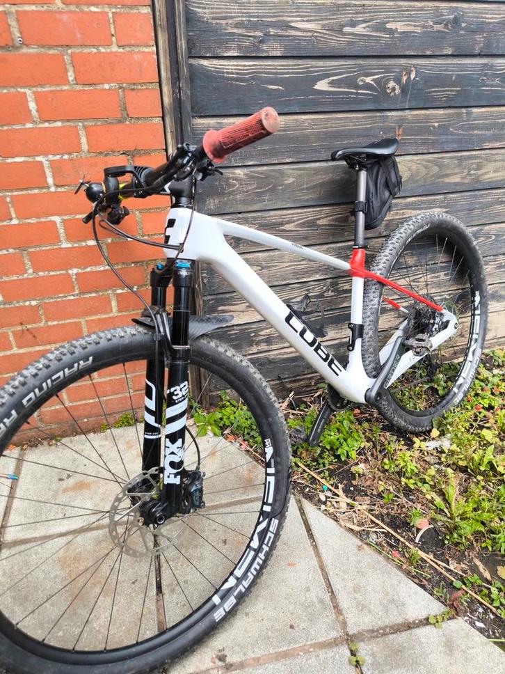 Cube carbone 9kg M, Fietsen en Brommers, Fietsen | Mountainbikes en ATB, Gebruikt, Heren, Overige merken, 57 cm of meer, Hardtail
