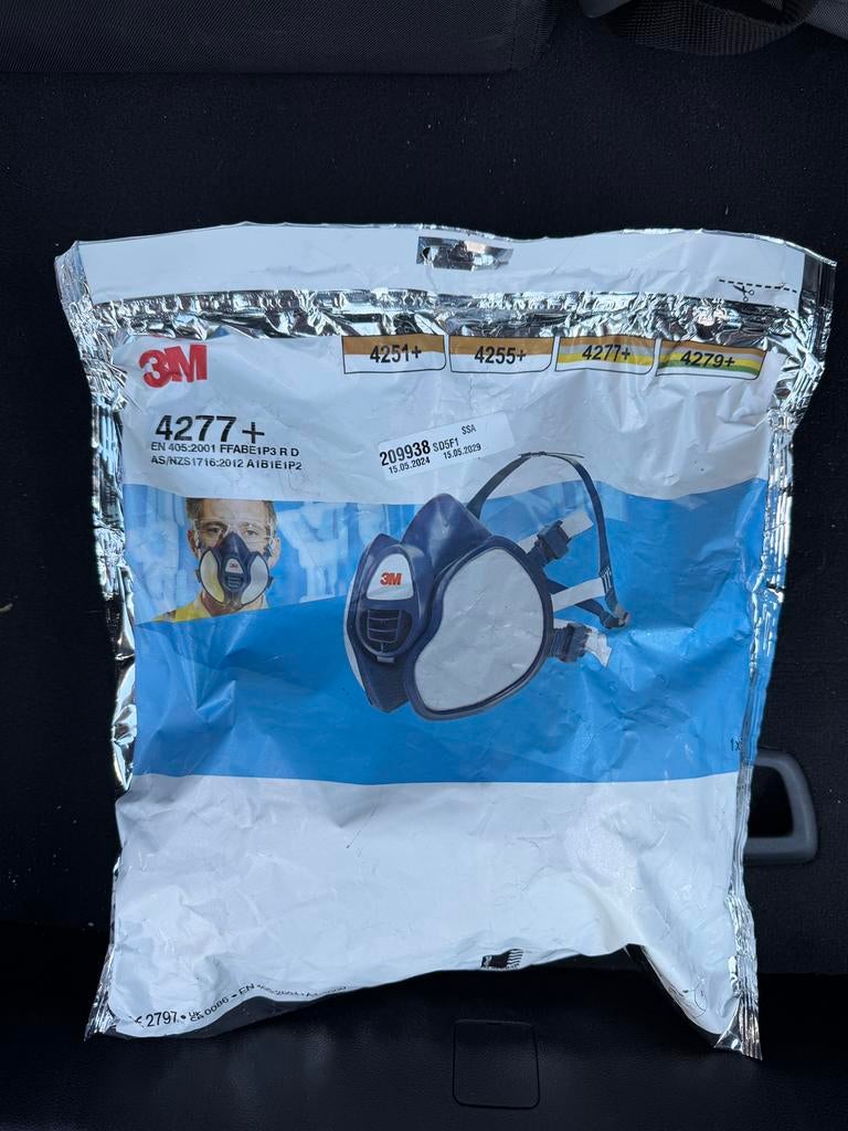 Demi masque de protection 3M, Bricolage & Construction, Protection respiratoire, Enlèvement, Comme neuf