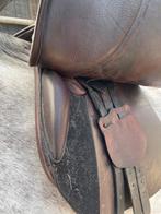 Super mooi bruin springzadel 17M, Animaux & Accessoires, Enlèvement ou Envoi, Comme neuf, Obstacle