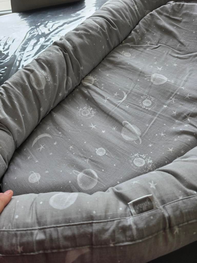 Babynestje van Jollein, Ophalen, Grijs