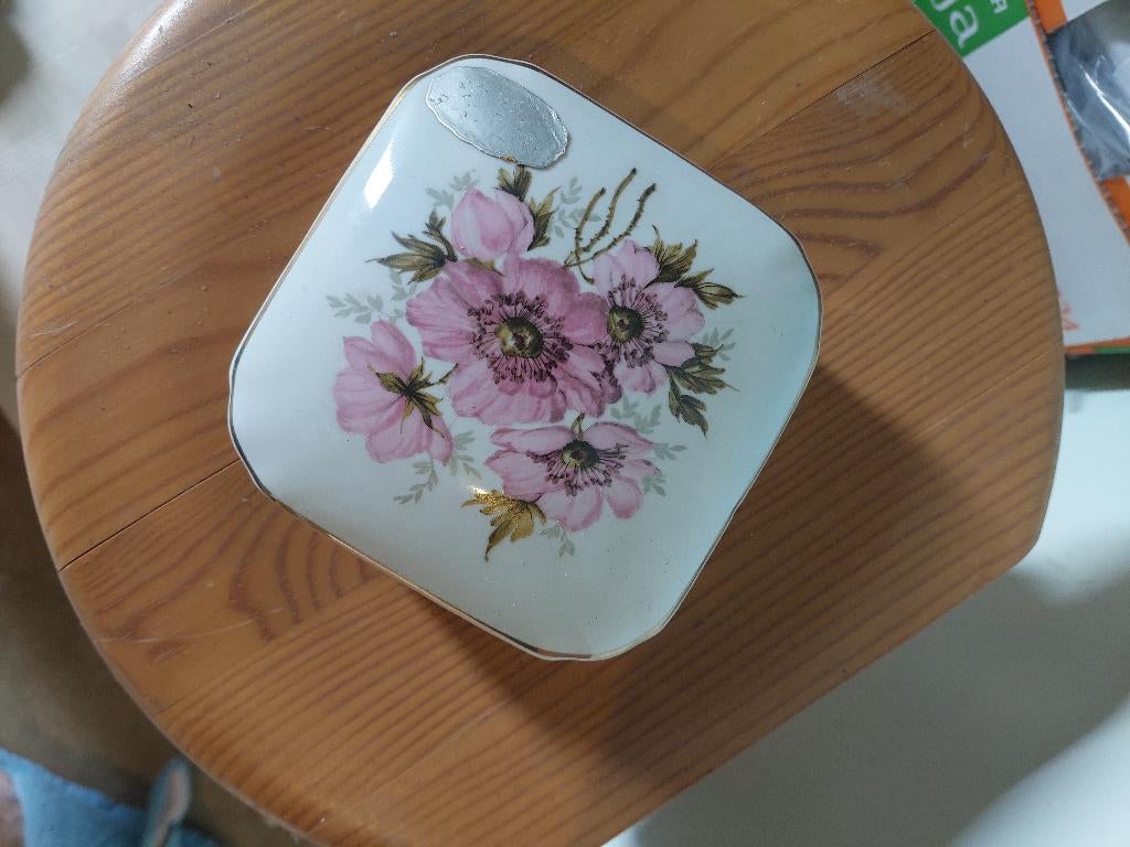 bonbonnière porcelaine de Bruxelles, Antiquités & Art, Enlèvement