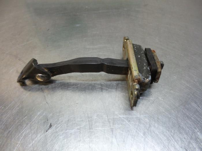 Butée 2portes gauche d'un Hyundai Coupe (Coupe 96-), Autos : Pièces & Accessoires, Carrosserie & Tôlerie, Hyundai, Utilisé, Enlèvement ou Envoi