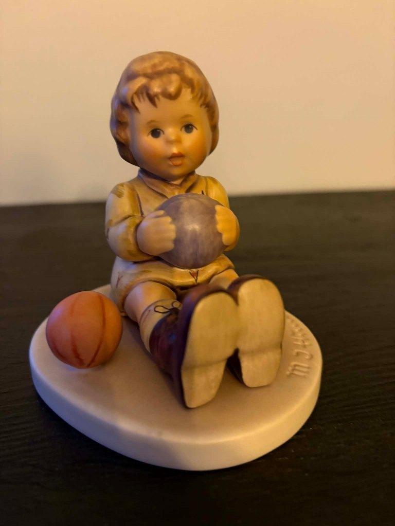 Hummel Goebel, meisje met ballen, Enlèvement ou Envoi, Comme neuf, Hummel