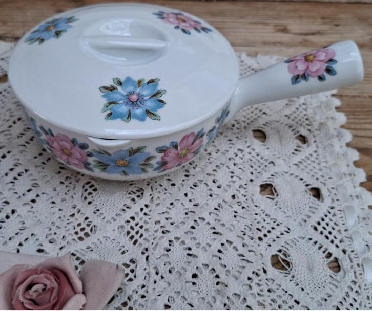 Vintage Frans ovenschaaltje / sauspannetje, bloemen, Singer, Antiek en Kunst, Curiosa en Brocante, Ophalen of Verzenden
