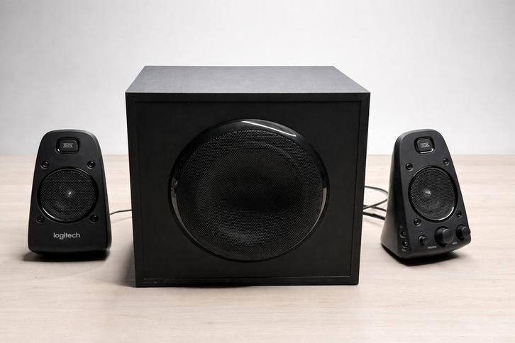 Logitech THX speakerset met subwoofer/krachtige pc speakers, Computers en Software, Pc speakers, Ophalen