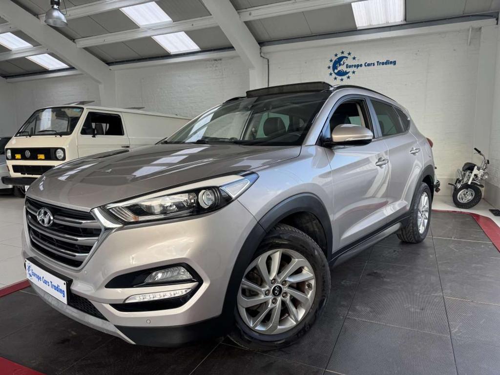 Hyundai Tucson 1.7CRDi 115Ch MOTEUR A CHAINE TOIT PANO CUIR, Auto's, Gebruikt, Zwart, https://public.car-pass.be/vhr/08be38d7-6c71-40d8-8c4b-a206e5082a87
