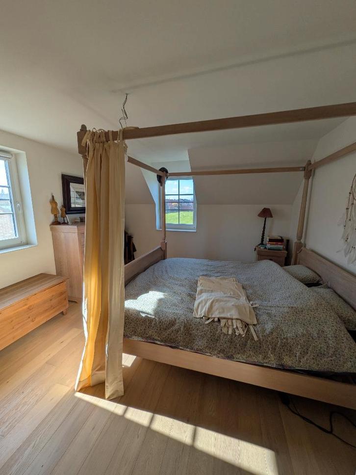 Lit double à baldaquin en bois, Maison & Meubles, Chambre à coucher | Lits, Utilisé, Deux personnes, 180 cm, 200 cm, Bois, Autres couleurs