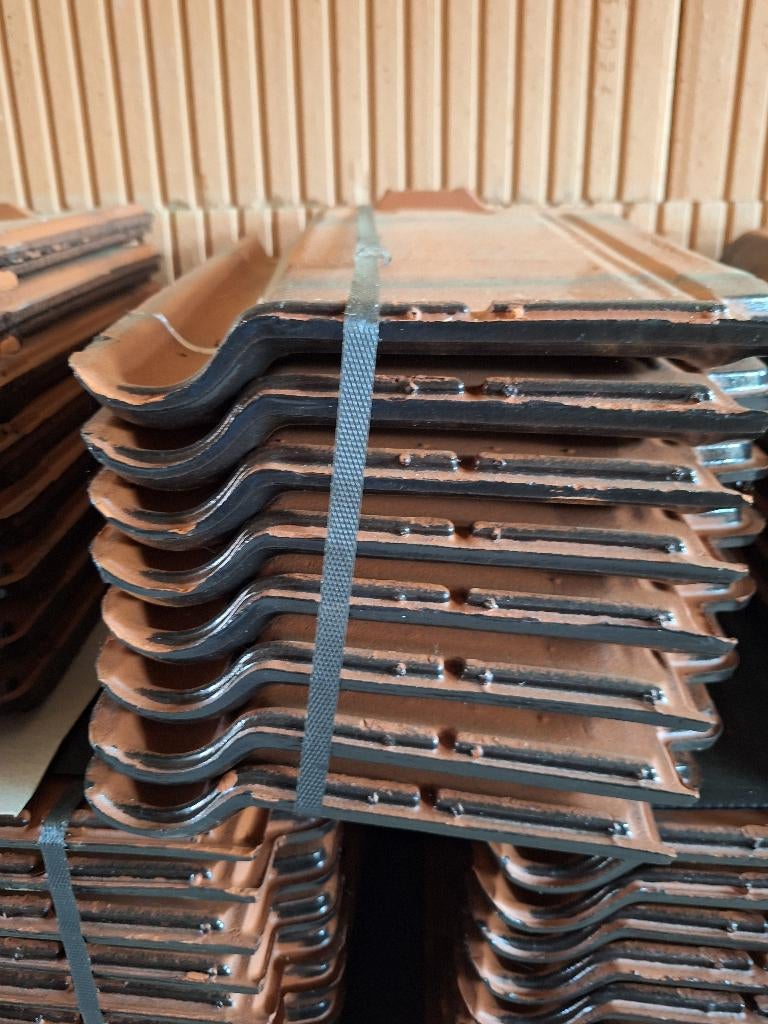 Nieuwe dakpannen – overschot nieuwbouw, Doe-het-zelf en Bouw, Dakpannen en Dakbedekking, Nieuw, Dakpannen, Steen of Klei, Overige kleuren