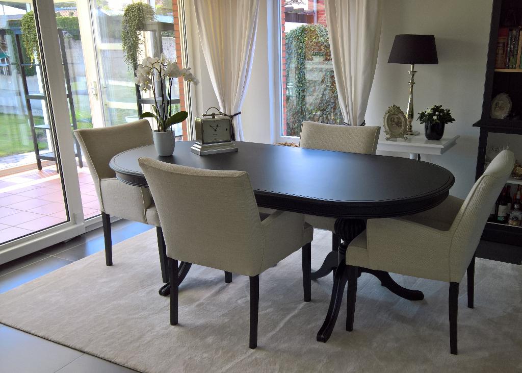 GRATIS stijlvolle zwarte ovale eettafel Gratis, Ophalen