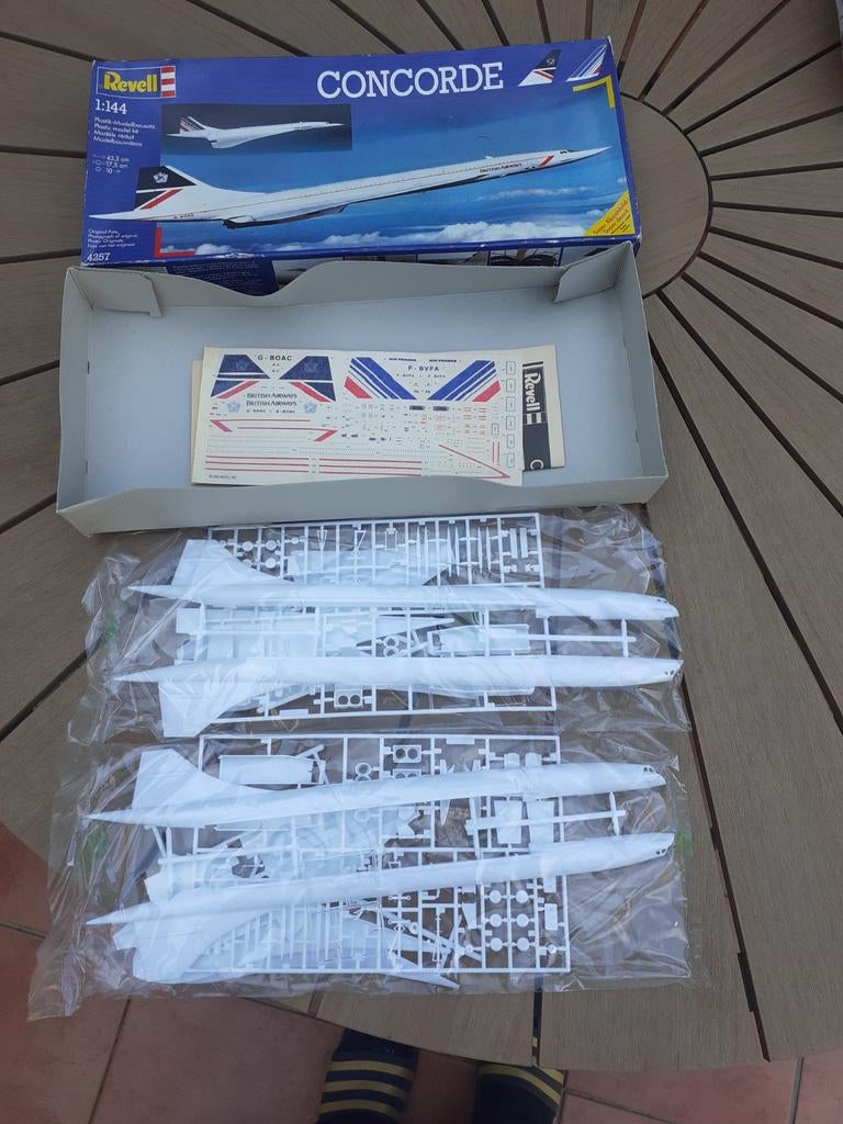 Revell modelvliegtuig, Hobby en Vrije tijd, Ophalen, Revell