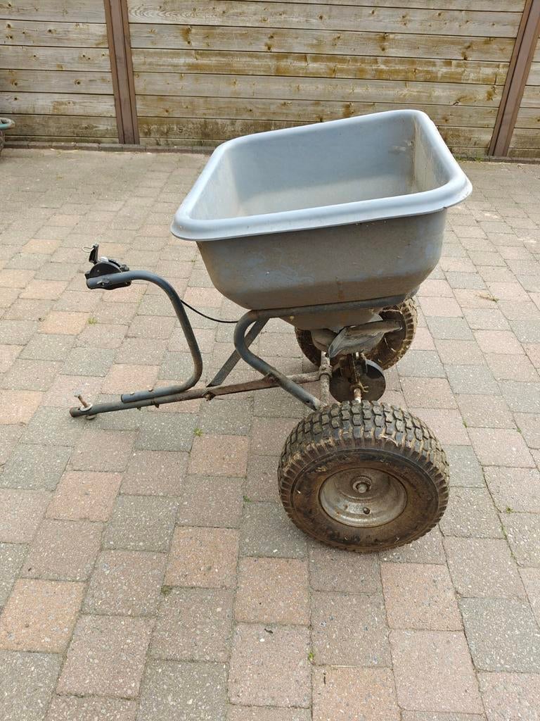 Strooiwagen, Ophalen