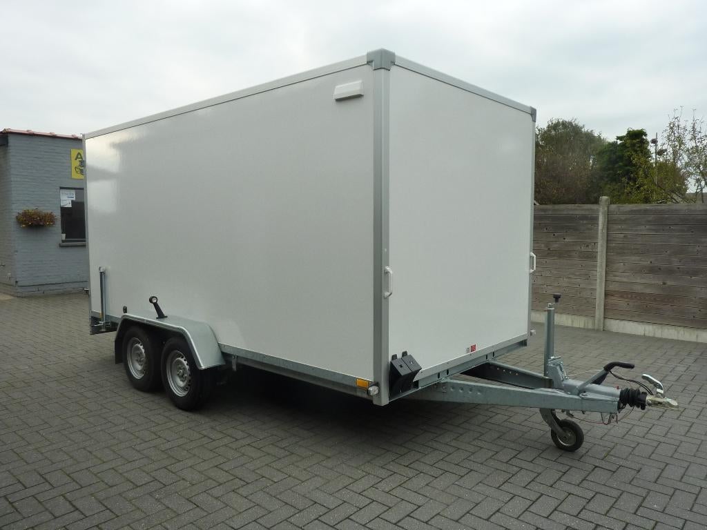 Gesloten koffer aanhangwagen 2700 kg NIEUW, Ophalen, Nieuw