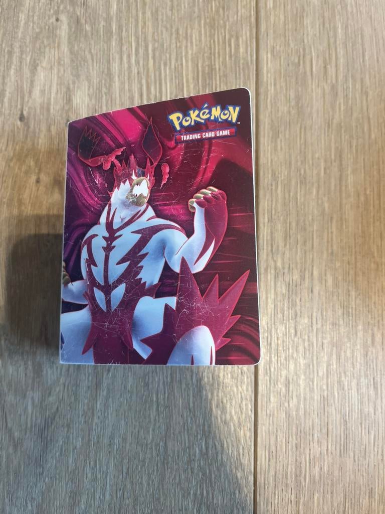 Boekje + 15 holo cards, Ophalen of Verzenden