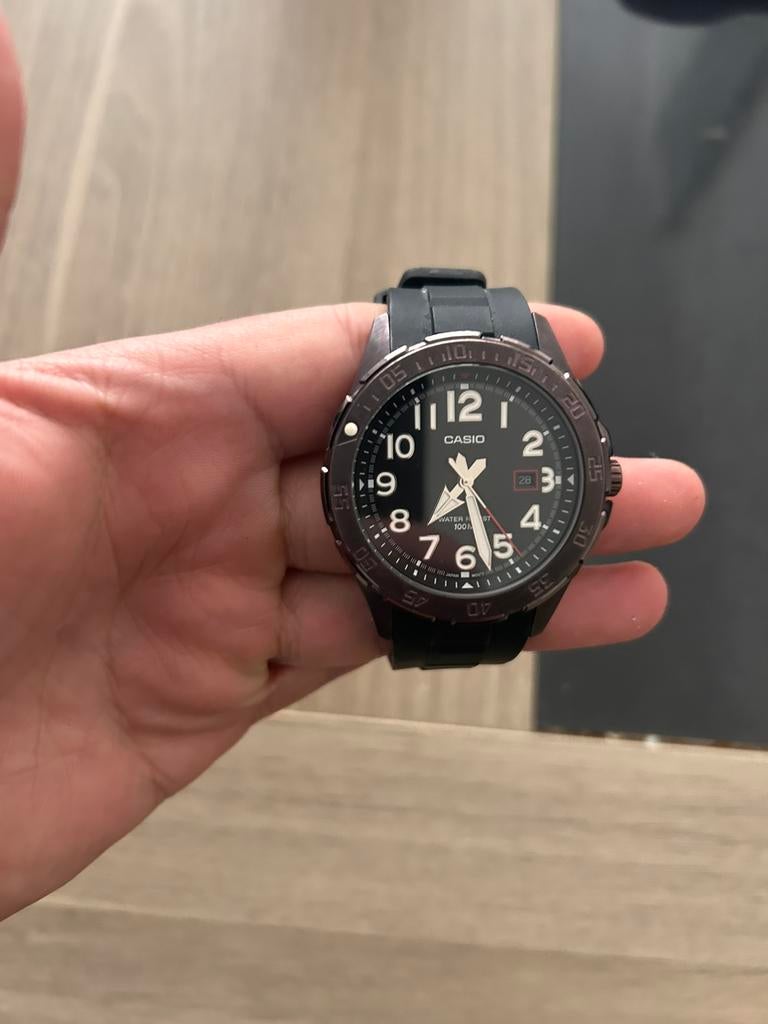 Montre Casio original, Bijoux, Sacs & Beauté, Enlèvement, Comme neuf, Casio