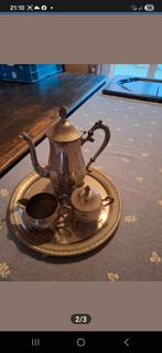 Service à café en métal argenté, Enlèvement